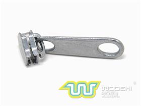 5# Plastic zipper slider and 10055 pull-tab