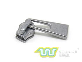 3# nylon zipper slider B and 11409 pull-tab