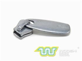 5# Plastic zipper slider and 10778 pull-tab